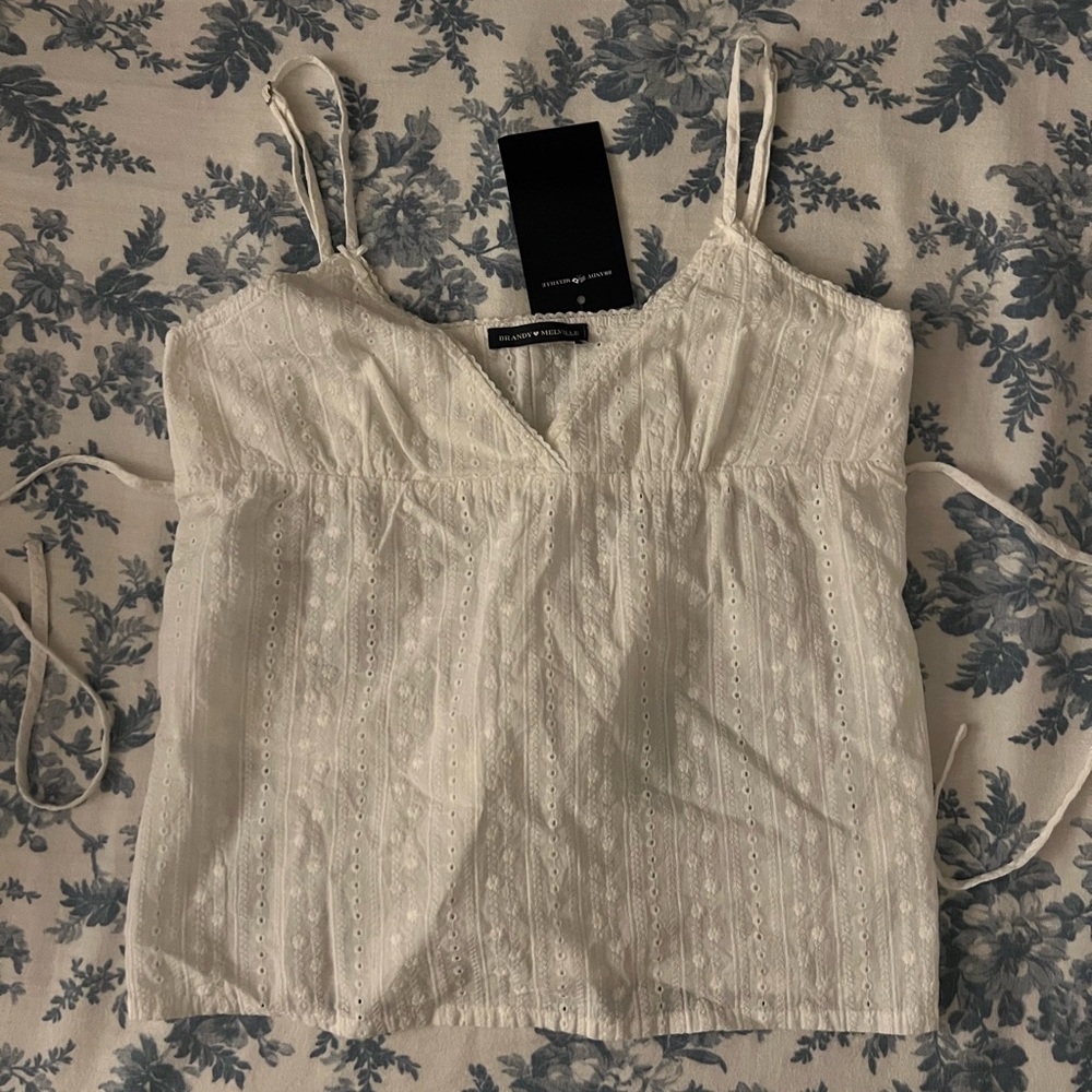 BRAND NEW! Brandy Melville “Amera Tank” Eyelet with Scallop Trim